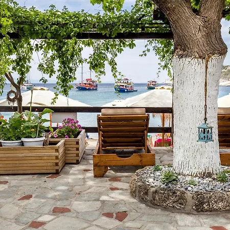 Aliki Houses Beach Residence Case de vacanță *