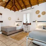 Aliki Houses Beach Residence Nyaraló