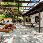 Nyaraló Aliki Houses Beach Residence *